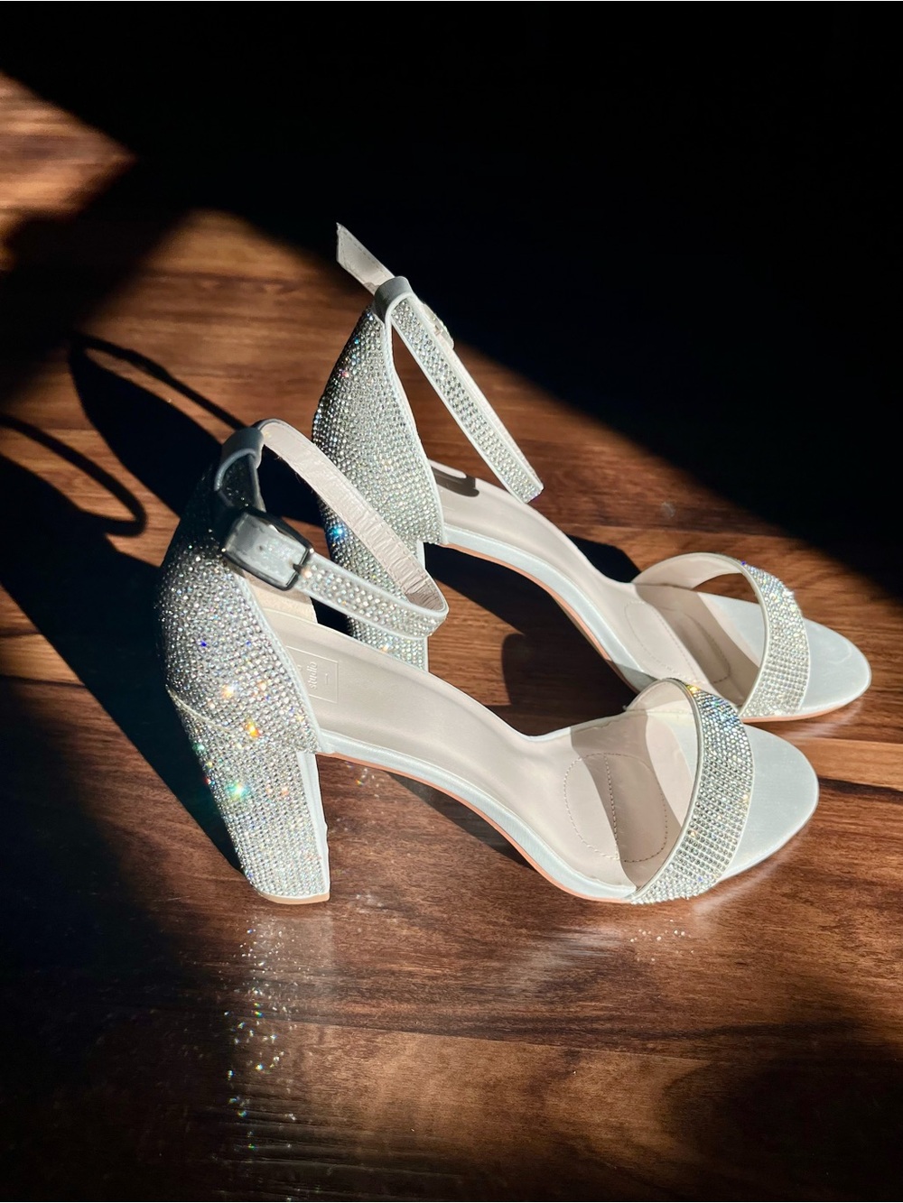 David’s Bridal DB Studio Sparkling Rhinestone Block Heels Wedding Shoes Womens 9